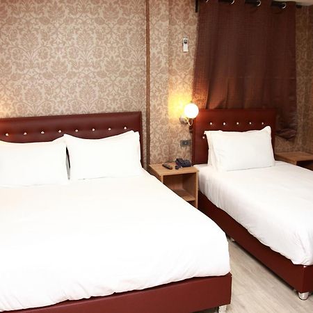 Harrys Suite Hotel Bangkok Exterior foto